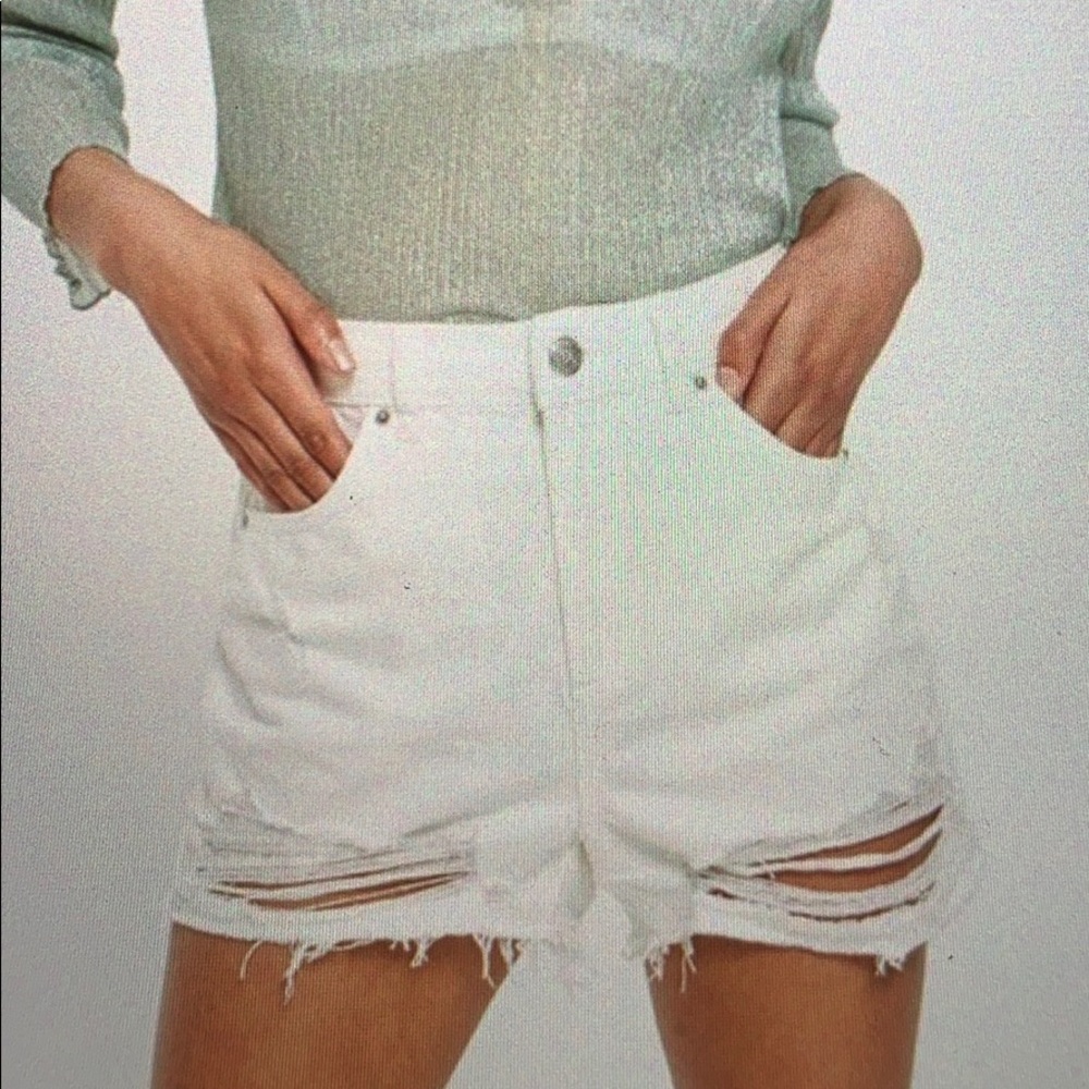 TOPSHOP Mom Ripped High Rise Jean Shorts